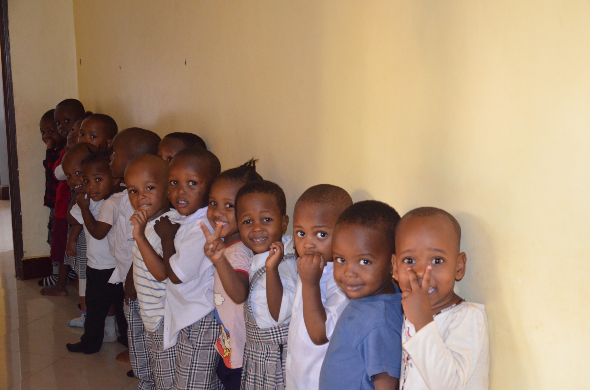 Gruppo di bambini della scuola